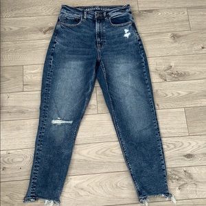 SOLD - American eagle mom jeans (stretch)